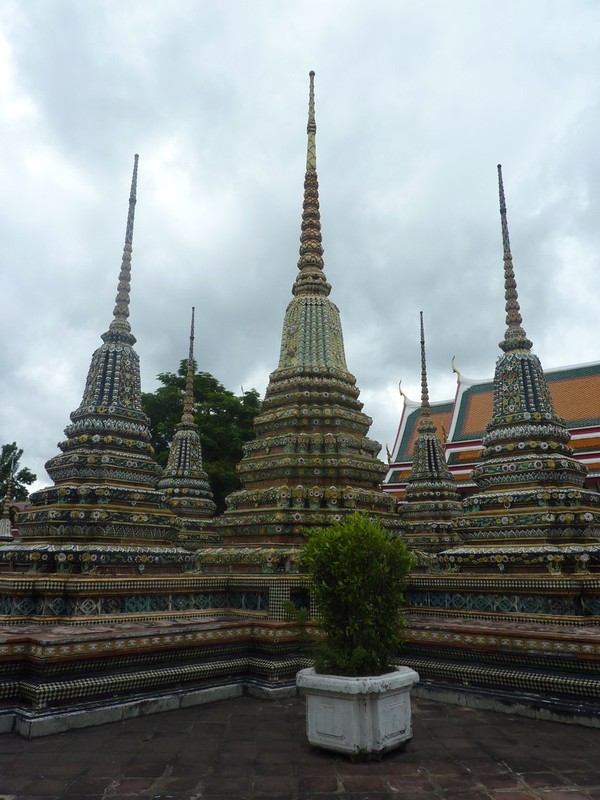 Des Petits Chedi Au Wat Pho