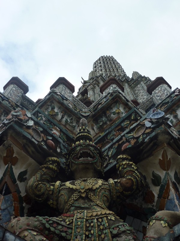 En Bas Du Wat Arun