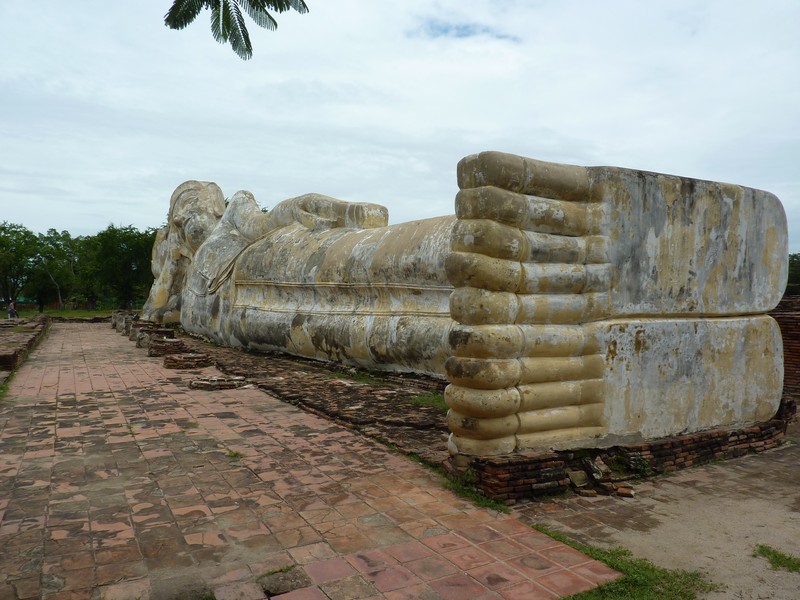 Le Bouddha Couché Du Wat Lokayasutharam