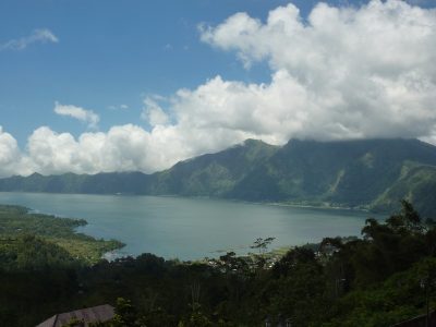 Le Lac Cratère De Mont Batur