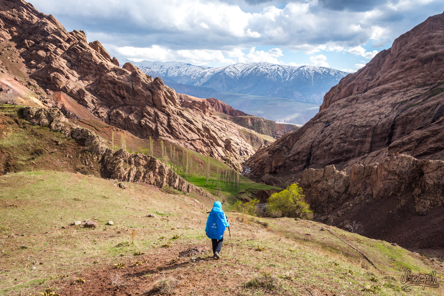 Hiking in Alamut, the valley of the assassins