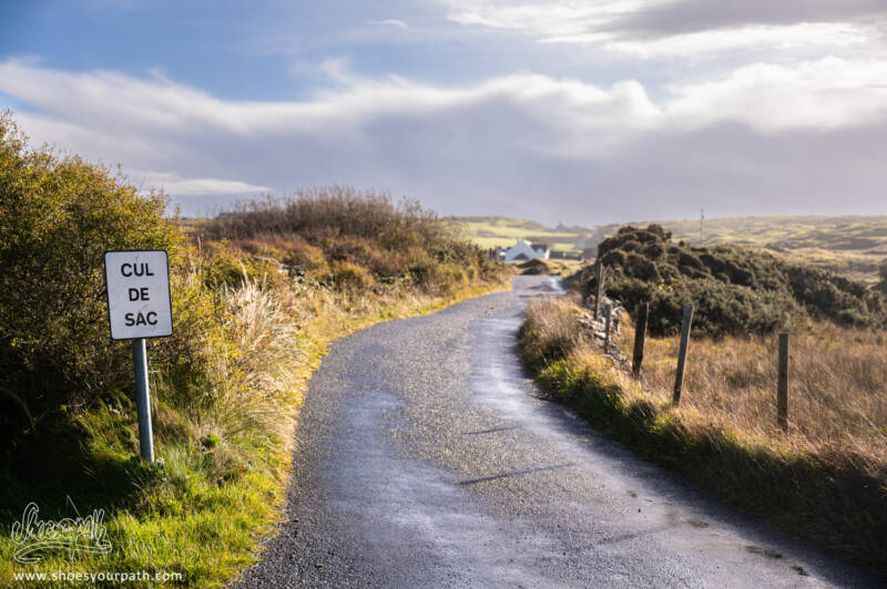 Sur la route dans la péninsule en face d'Ardara - Irlande