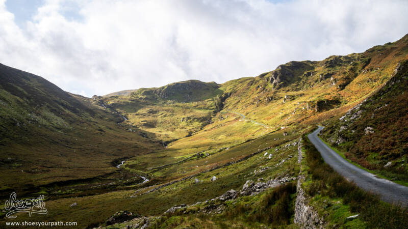 La petite route après Maghera Beach - Ardara, Donegal, Irlande